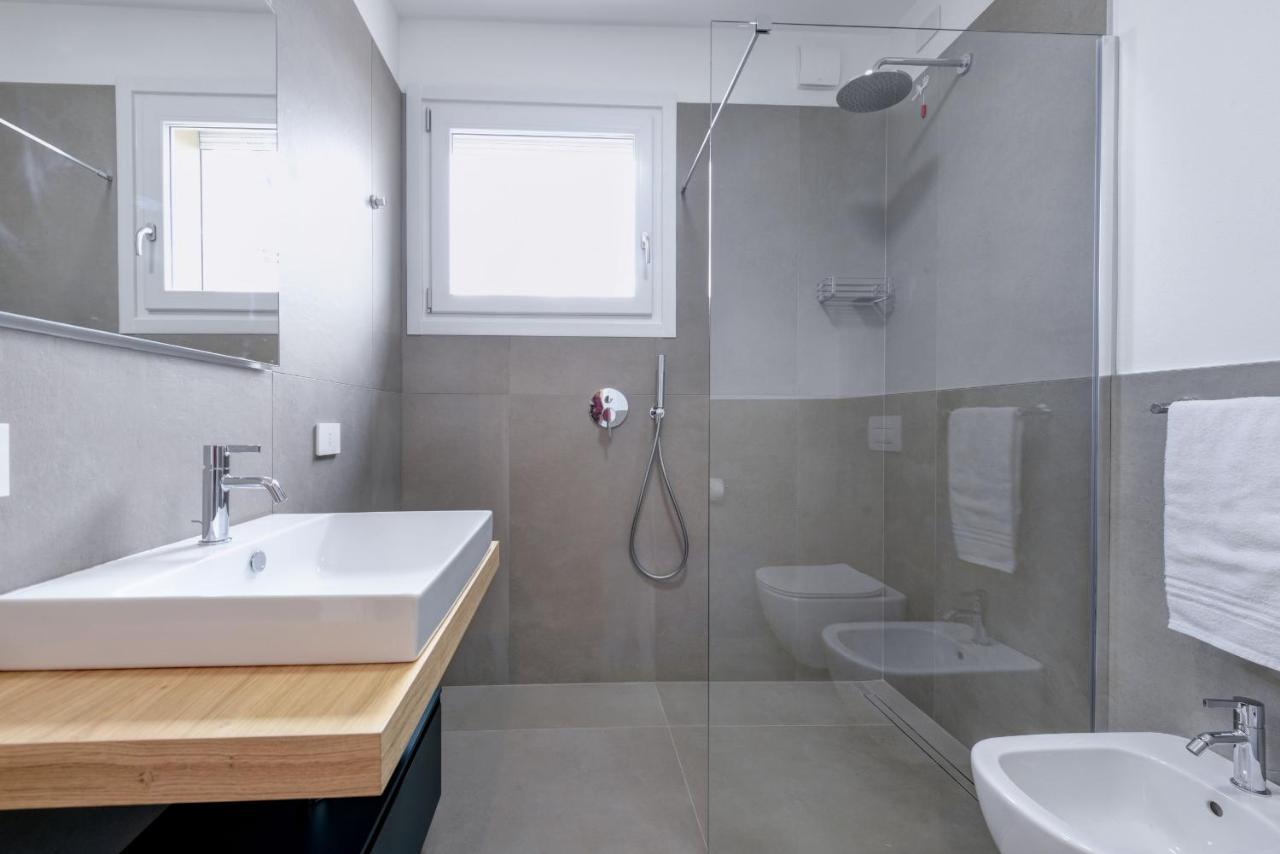 Opalia Residence - Garda Lake Lifestyle Apartment Peschiera del Garda Luaran gambar
