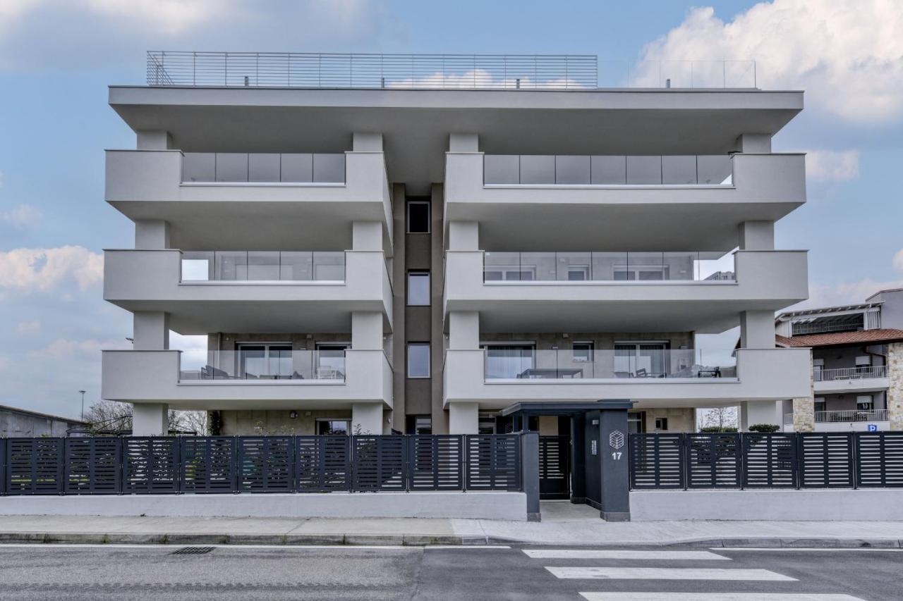 Opalia Residence - Garda Lake Lifestyle Apartment Peschiera del Garda Luaran gambar
