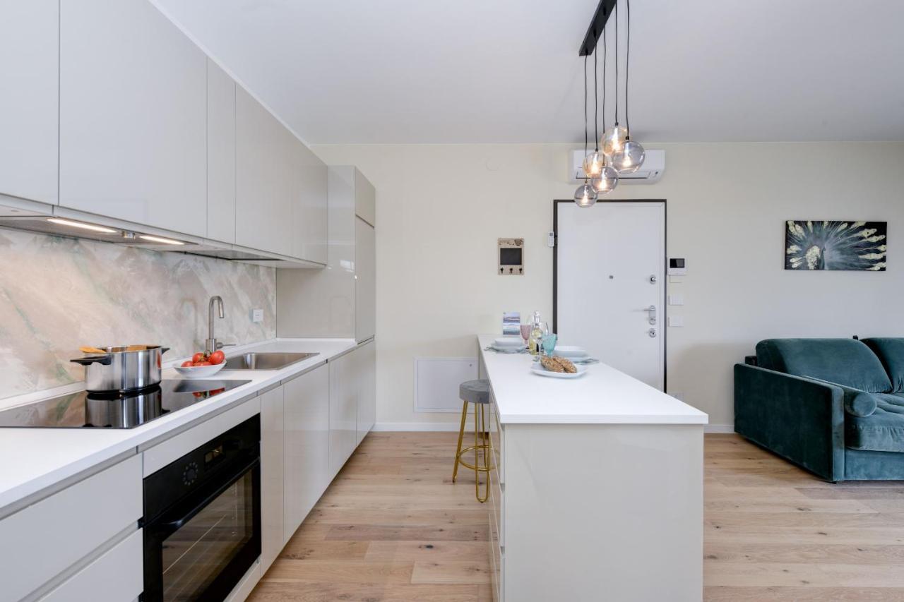 Opalia Residence - Garda Lake Lifestyle Apartment Peschiera del Garda Luaran gambar