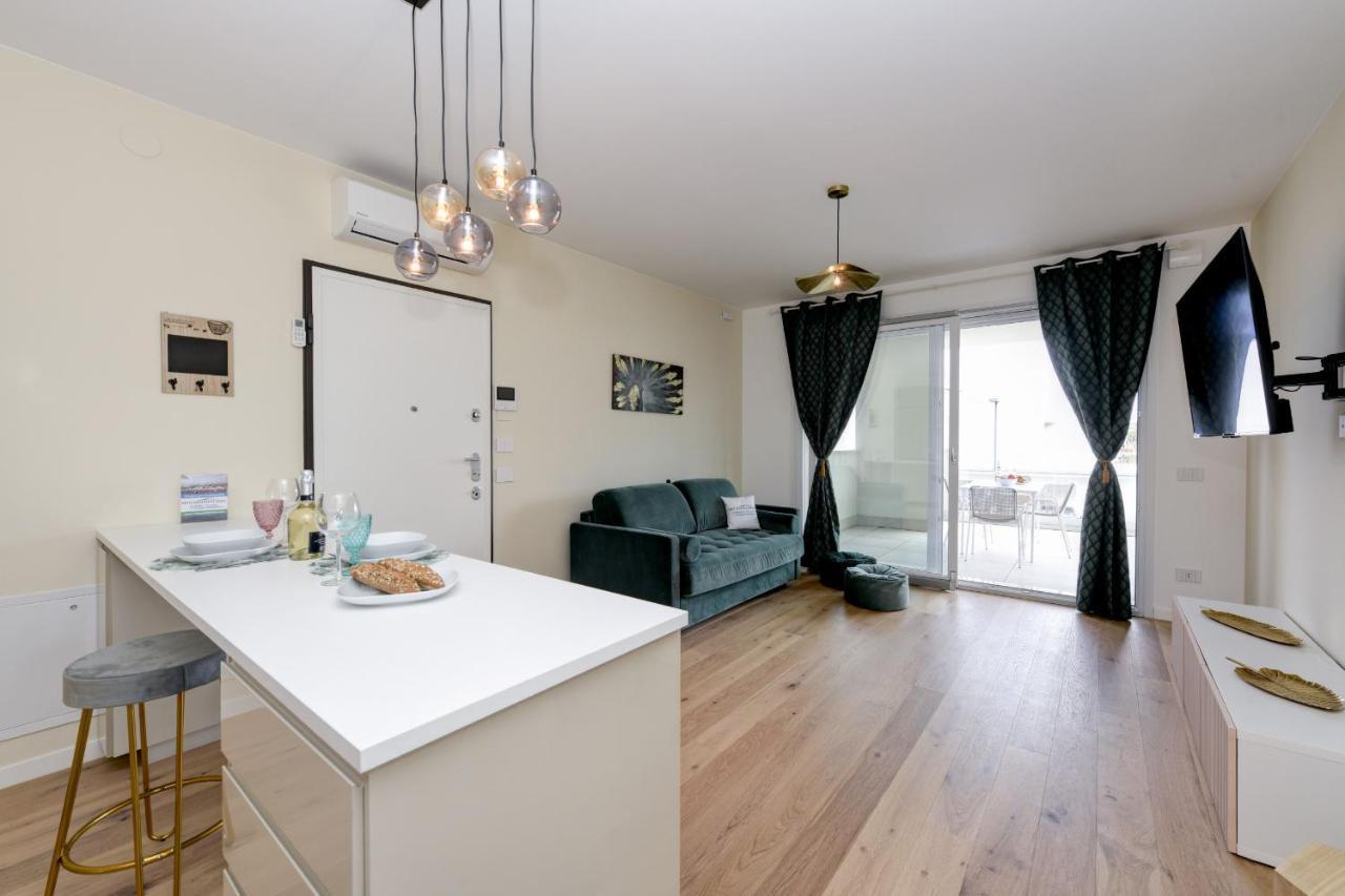 Opalia Residence - Garda Lake Lifestyle Apartment Peschiera del Garda Luaran gambar