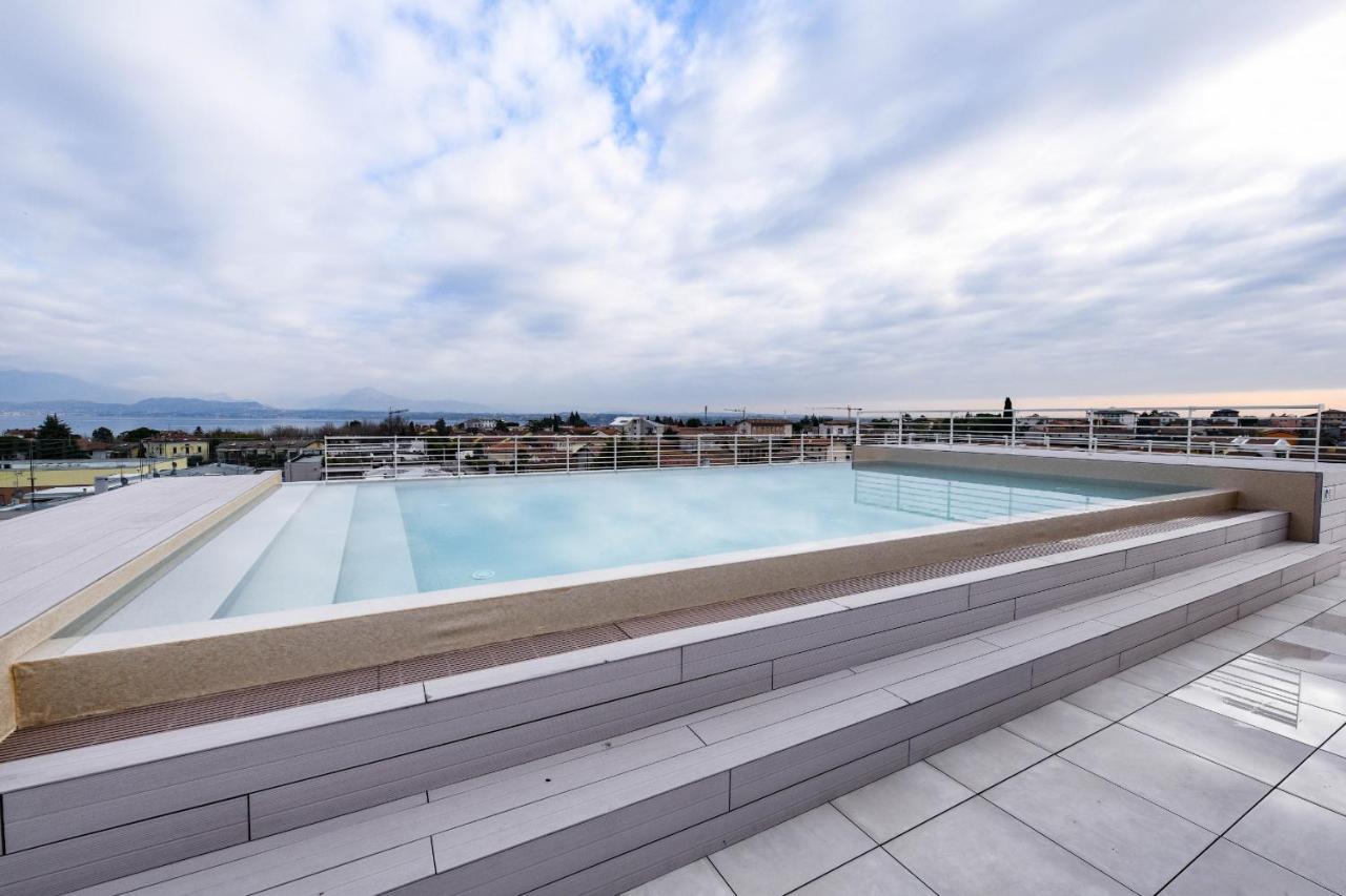 Opalia Residence - Garda Lake Lifestyle Apartment Peschiera del Garda Luaran gambar