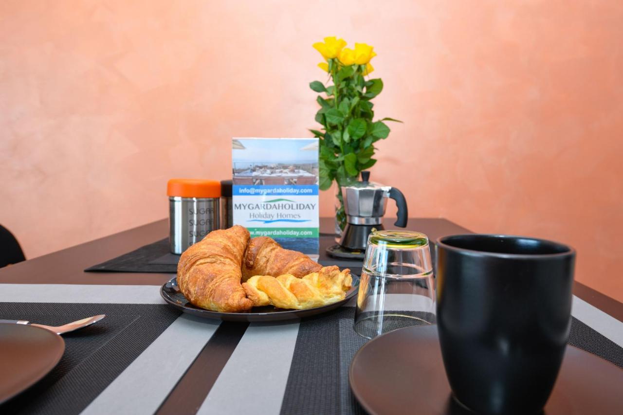 Opalia Residence - Garda Lake Lifestyle Apartment Peschiera del Garda Luaran gambar